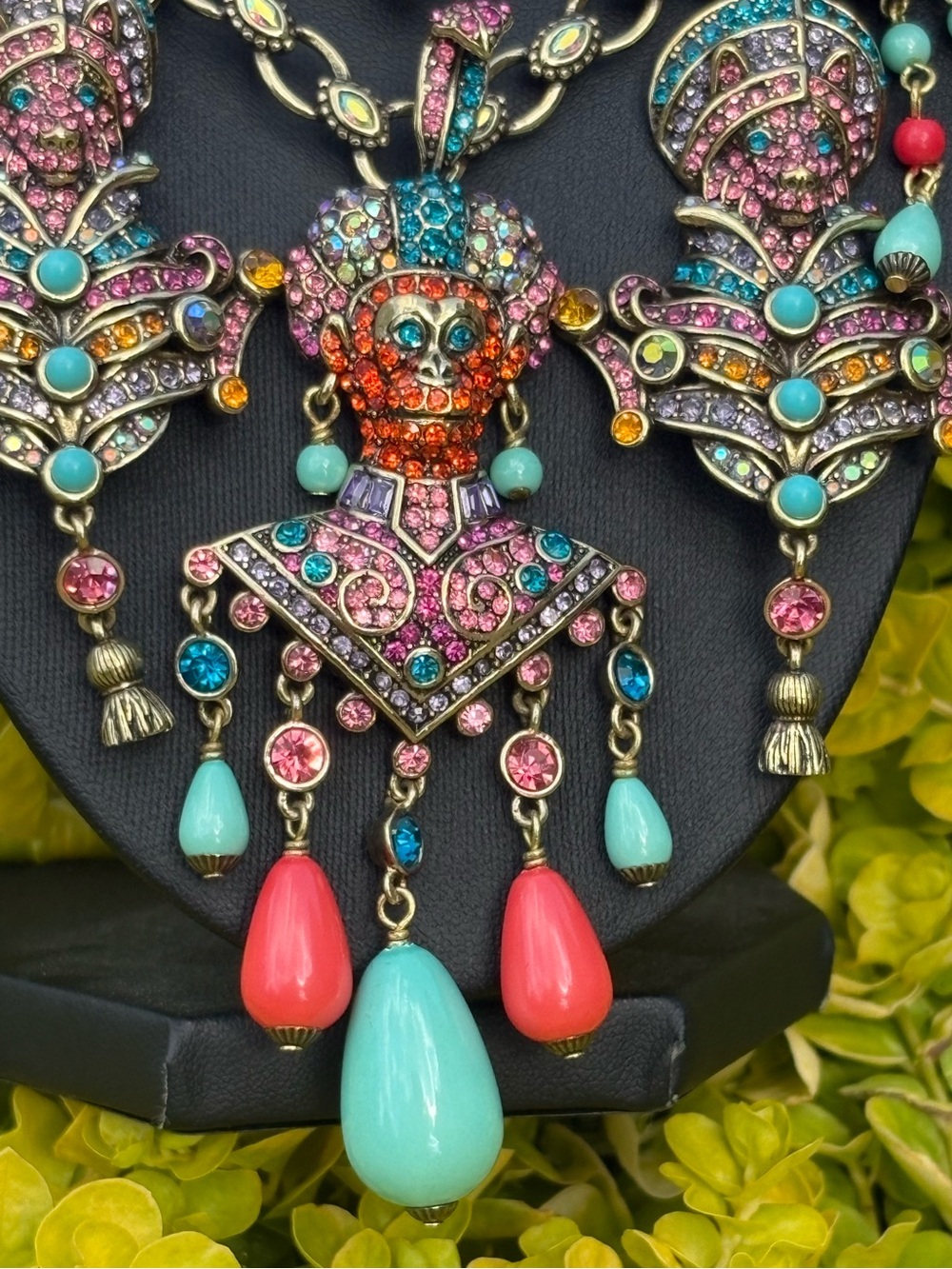 Heidi Daus 'Court of Critters' Pendant - Picture 8 of 12